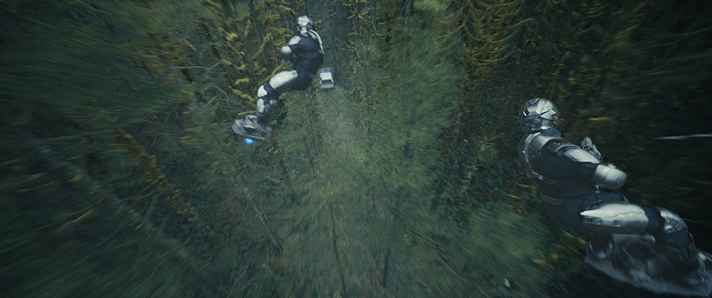 Time soldiers drop from the jet of Sorian (Catherine Keener) and begin pursuit on hoverboards. Stunt actors in time soldier outfits were digitally scanned on set, with the data used to create digital versions.