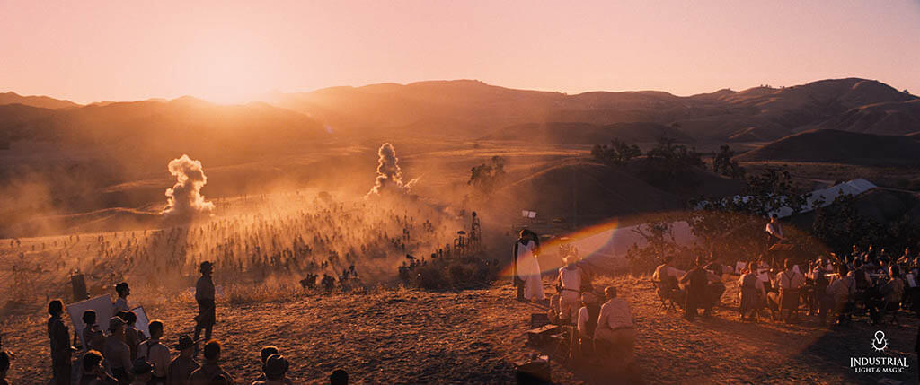 700 extras were required for the battle scene, and additional CG fighters were digitally added by ILM.