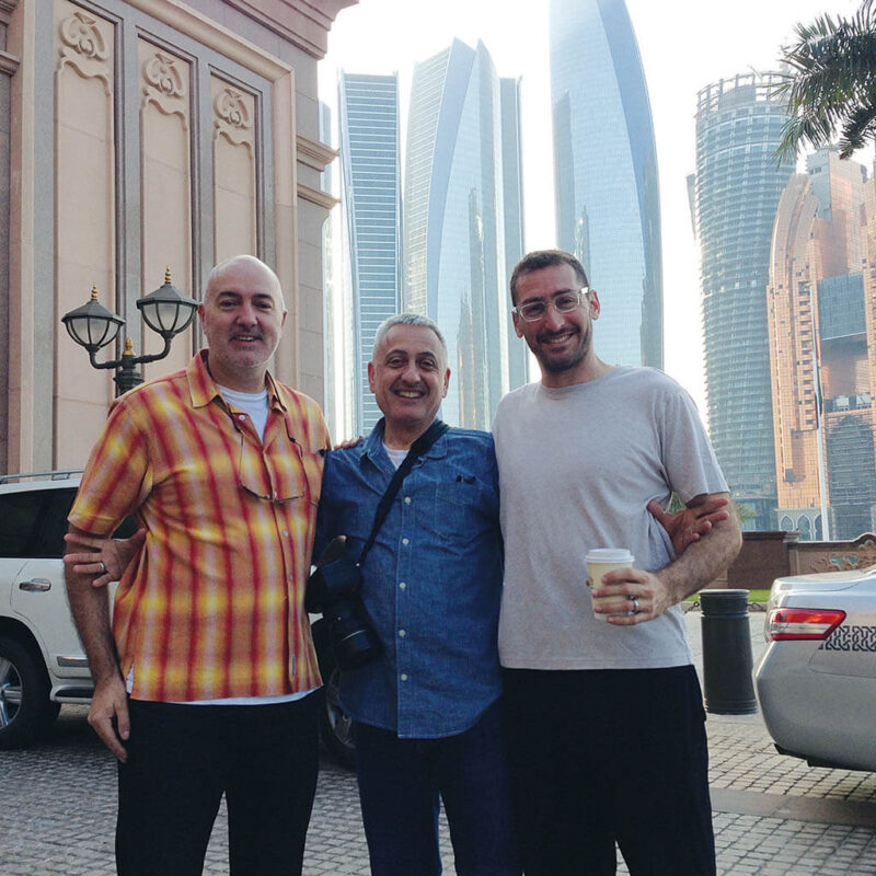 Guyett with DP Dan Mindel and Production Designer Darren Guildford on Star Wars: Episode VII –The Force Awakens. 