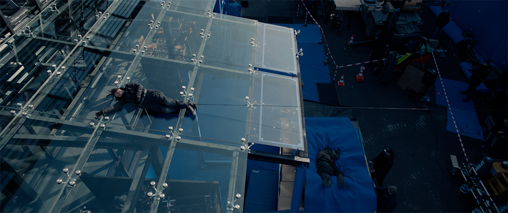 The hardest part of the glass-awning fight sequence was replacing the reflections and refractions of the crew and bluescreen. 