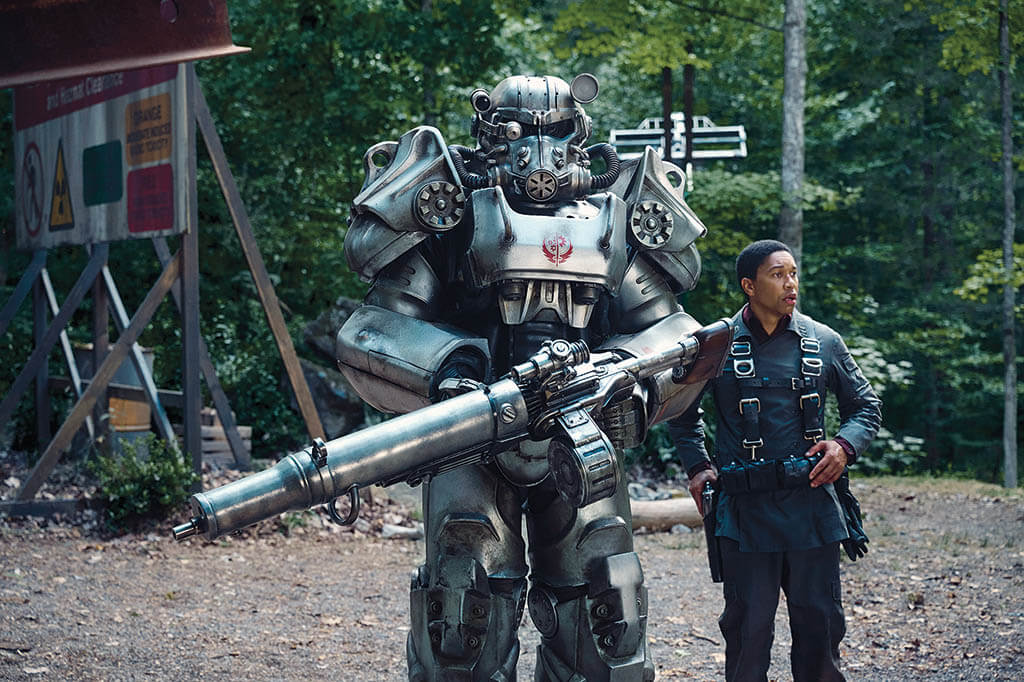 A Power Armor Suit and Aaron Moten (Maximus). Legacy FX was responsible for building the power armor suits. (Photo: JoJo Whilden)