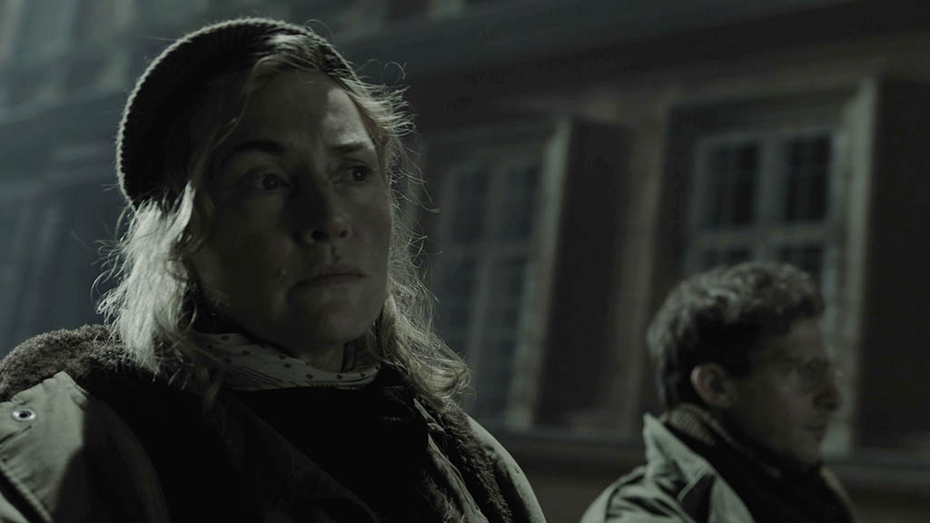 Kate Winslet and Andy Samberg in Lee. Part of the visual effects work consisted of transforming modern landscapes into WWII-era London and Germany.