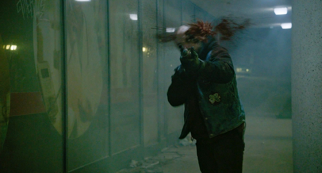 Blood and gore were only held back by reality and avoid wounds such as head shots appearing cartoony. 
