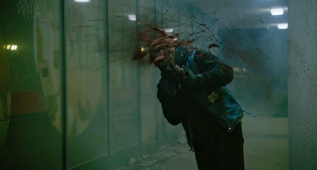 Blood and gore were only held back by reality and avoid wounds such as head shots appearing cartoony. 