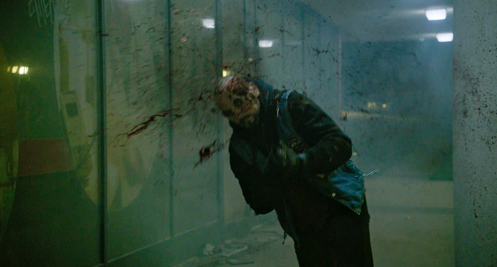 Blood and gore were only held back by reality and avoid wounds such as head shots appearing cartoony. 