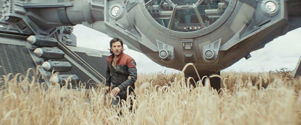 Due to the actors’ strike, some of the scenes that take place on Mina-Rau had to be shot on a soundstage with the art department harvesting individual rye stocks, which were then incorporated into the set.