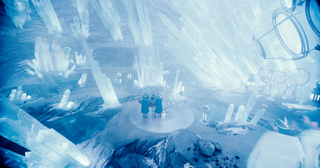The Fortress of Solitude gets extended with crystals while the performers in the mocap suits are turned into the robots helping Superman to recover from his injuries. 